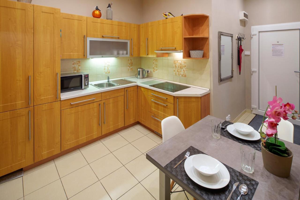 Dlouha Apartment With Balcony ปราก ภายนอก รูปภาพ